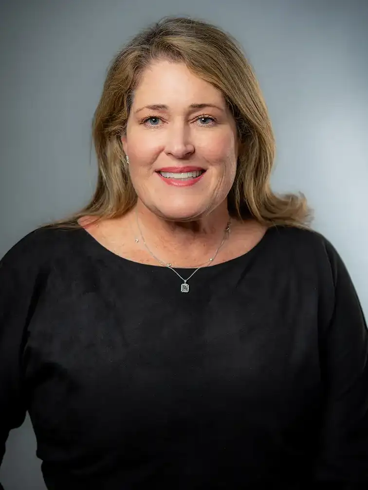 headshot of meg smith