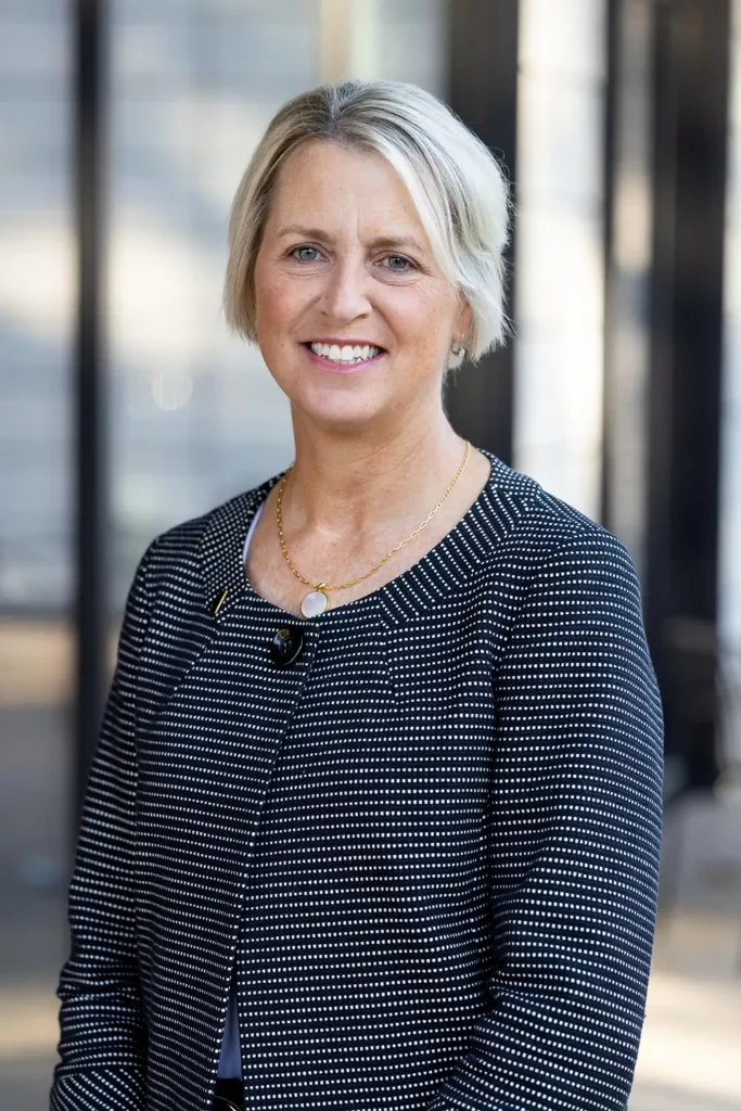 Kerry (Kates) King ’90